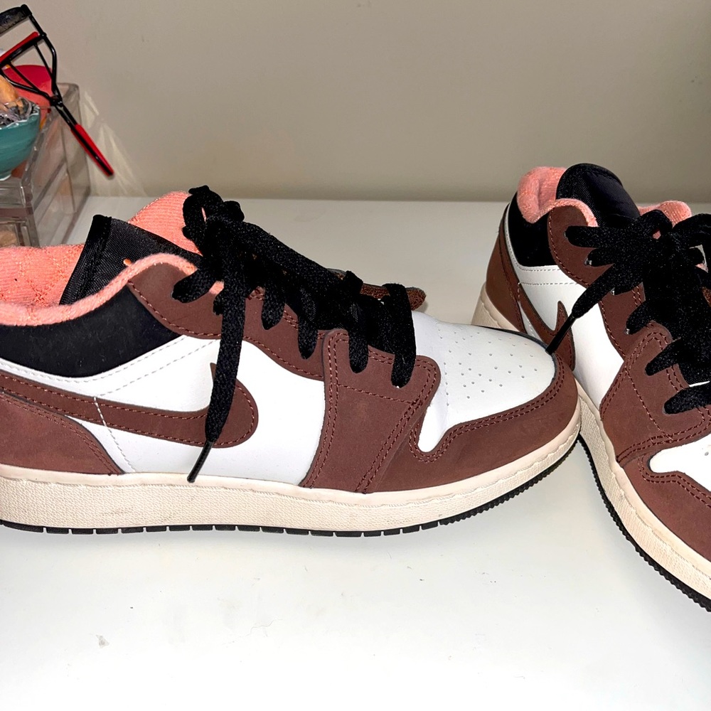 Air Jordan 1 low, Mocha